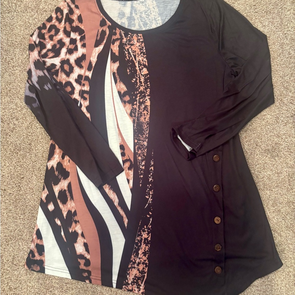 Women's Black and Brown Animal Print Top